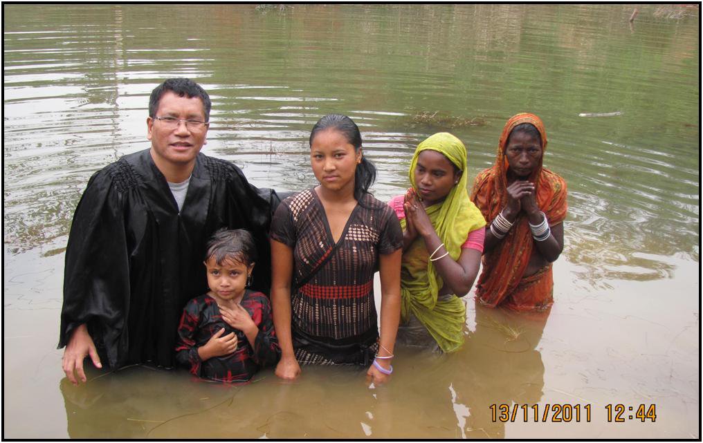 Former Muslims Baptized